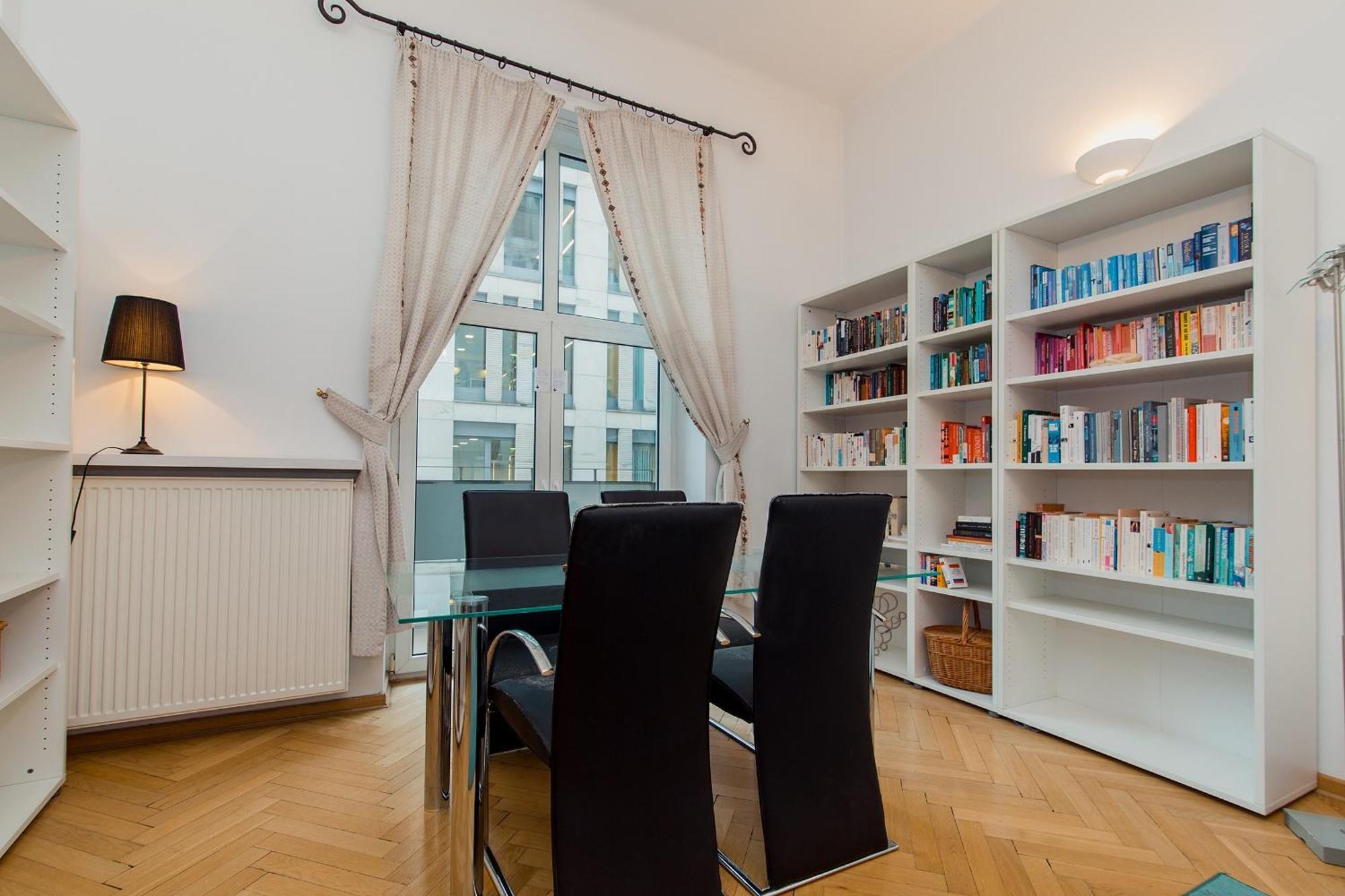 Shortstaypoland Boduena Warsaw Luaran gambar